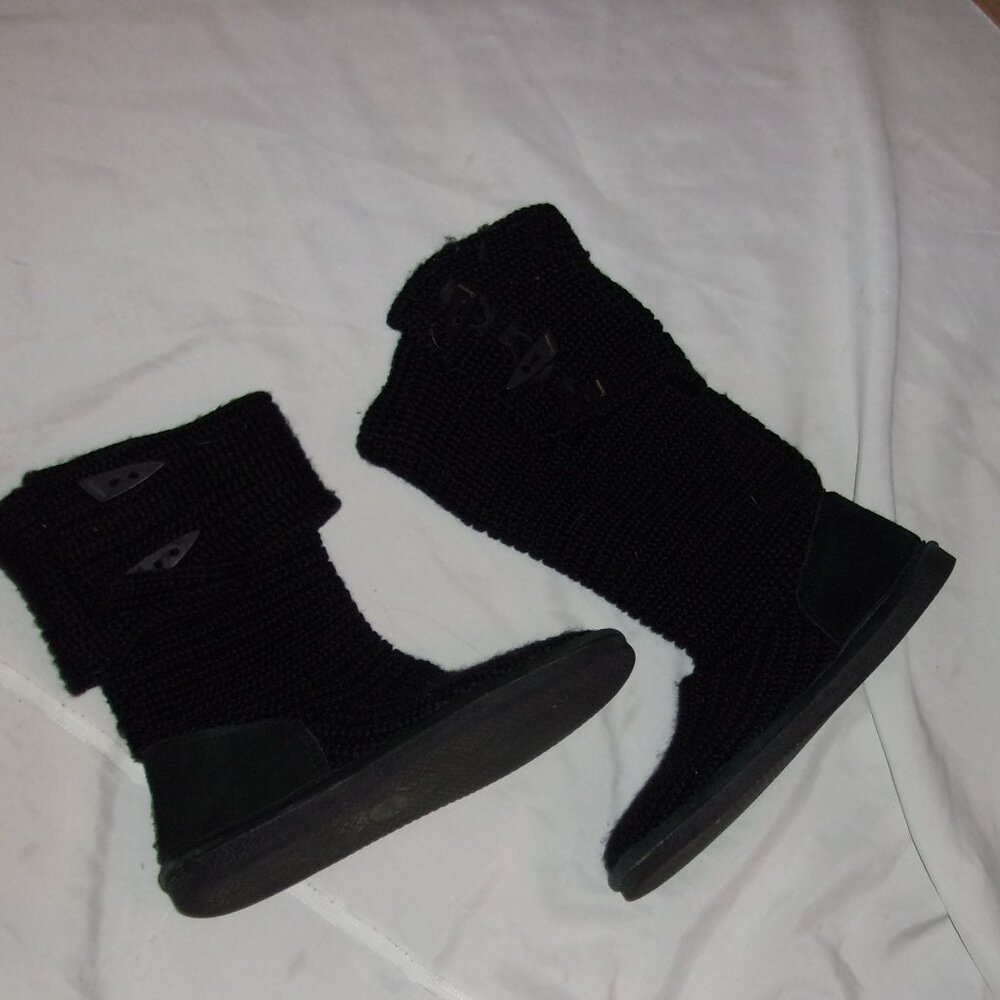 bearpaw size 8 womens black sweater  boots winter fall eight can roll down